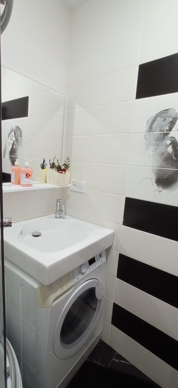 Жд Вокзал И Авто 1 Кв Евро Apartment Dnipro Ngoại thất bức ảnh